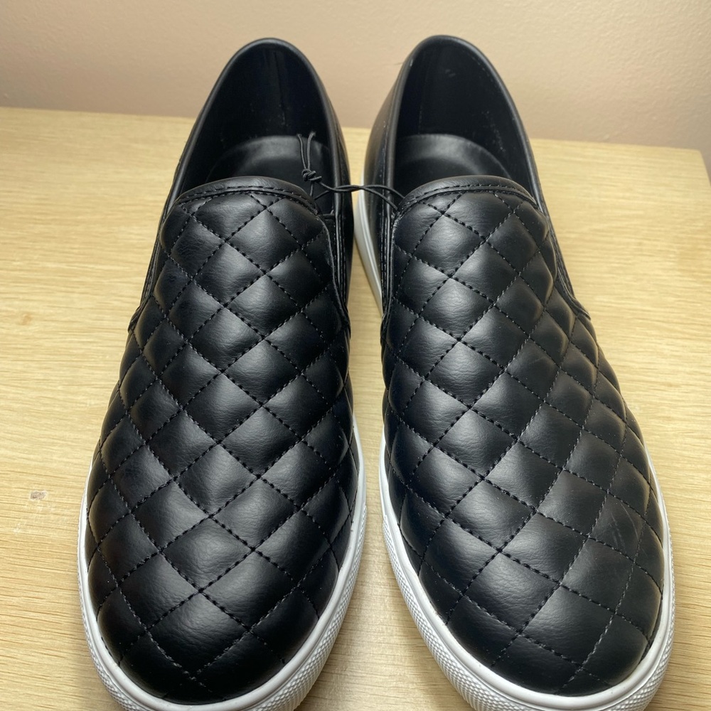 Steve Madden Slip On Sneakers NWT - Picture 4 of 8